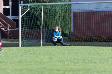Bild 79 - B-Juniorinnen Halstenbek-Rellingen - Hamburger SV 2 : Ergebnis: 3:8